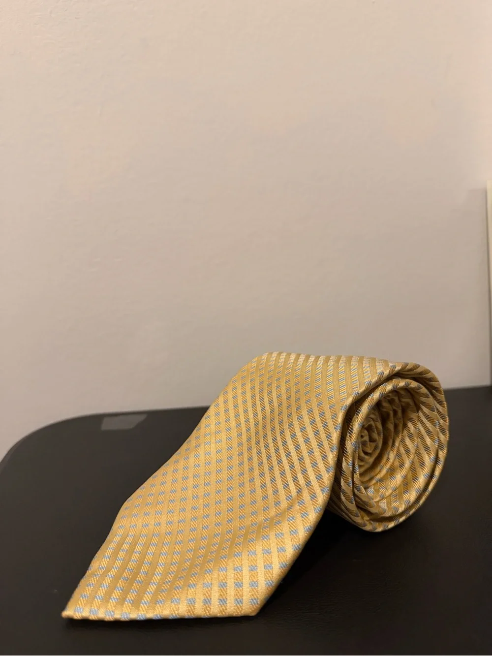 Sun river Brown and Gold Patterned Silk Tie Set